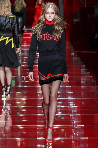 Look 31